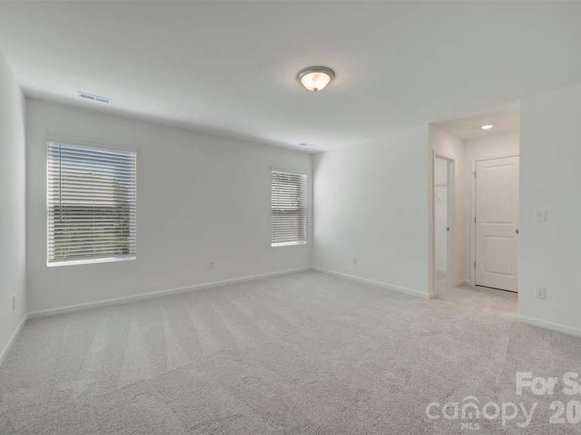 783 Kitfox Drive, Concord, NC 28027.  MLS# CAR4434139, YatesRealty ID 56346. Owner's suite
