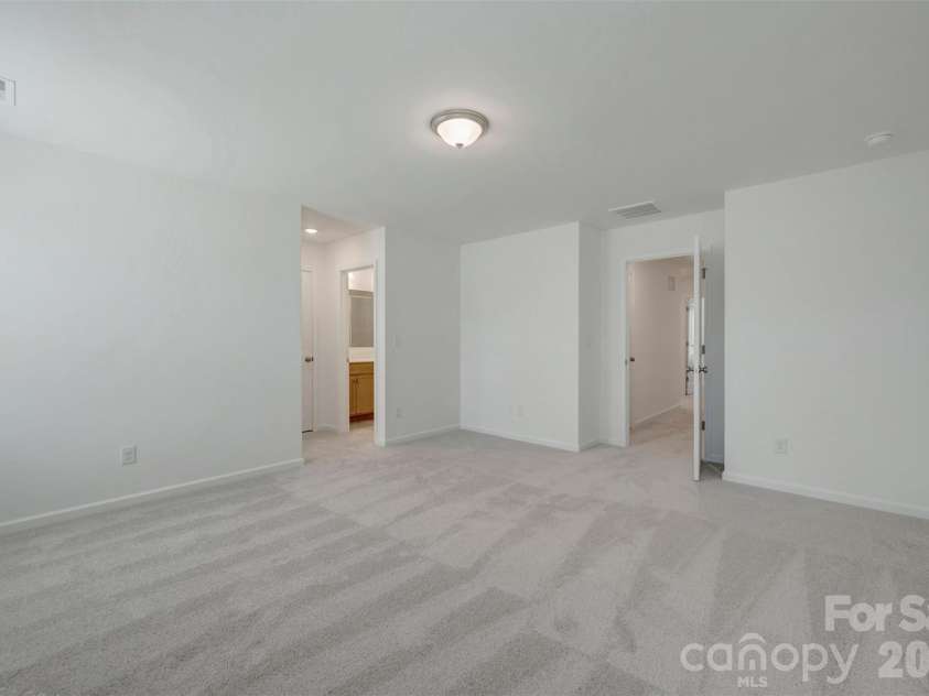 783 Kitfox Drive, Concord, NC 28027.  MLS# CAR4434139, YatesRealty ID 56346. Owner's suite