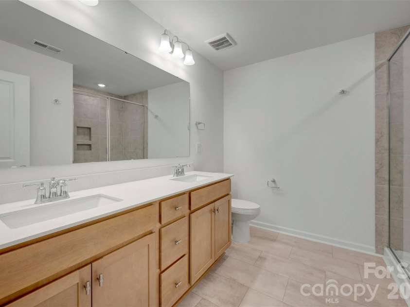 783 Kitfox Drive, Concord, NC 28027.  MLS# CAR4434139, YatesRealty ID 56346. Owner's suite