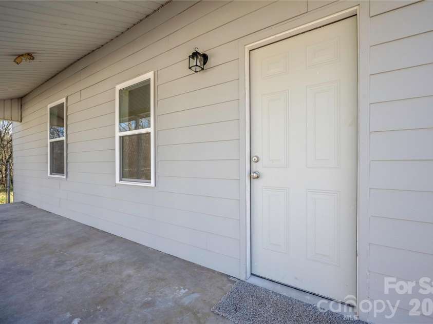 528 6th Street, Chester, SC 29706.  MLS# CAR4283348, YatesRealty ID 5635. 