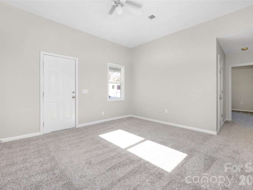 528 6th Street, Chester, SC 29706.  MLS# CAR4283348, YatesRealty ID 5635. 