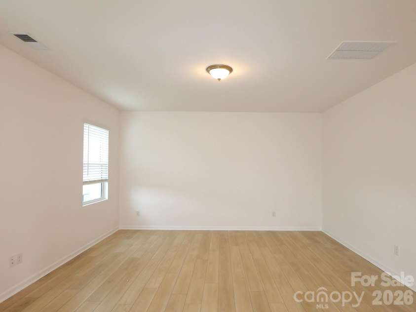 636 Willoughby Park Drive, Monroe, NC 28112.  MLS# CAR4434162, YatesRealty ID 56350. Family room