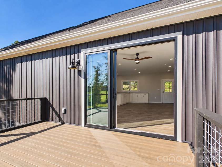 311 Falls Avenue, Granite Falls, NC 28630.  MLS# CAR4434064, YatesRealty ID 56352. 