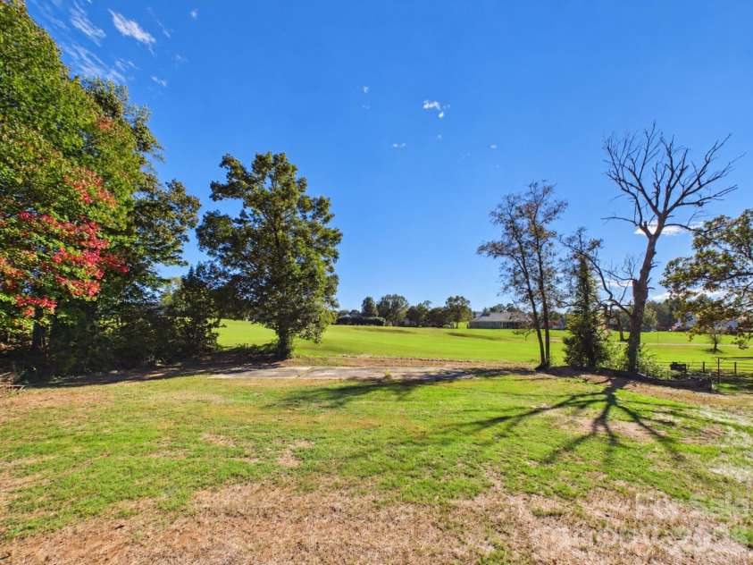 311 Falls Avenue, Granite Falls, NC 28630.  MLS# CAR4434064, YatesRealty ID 56352. 