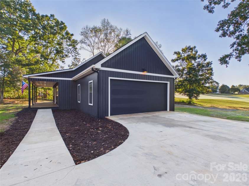311 Falls Avenue, Granite Falls, NC 28630.  MLS# CAR4434064, YatesRealty ID 56352. 