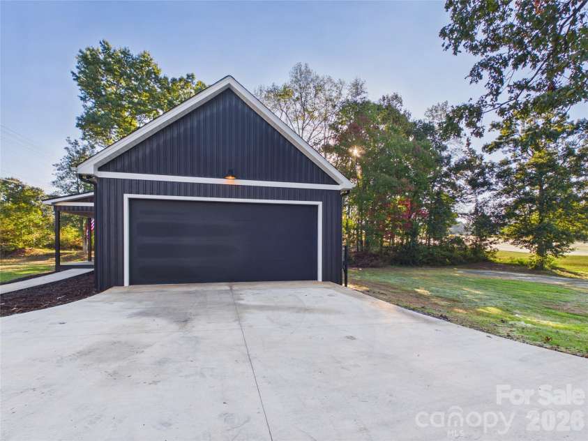 311 Falls Avenue, Granite Falls, NC 28630.  MLS# CAR4434064, YatesRealty ID 56352. 