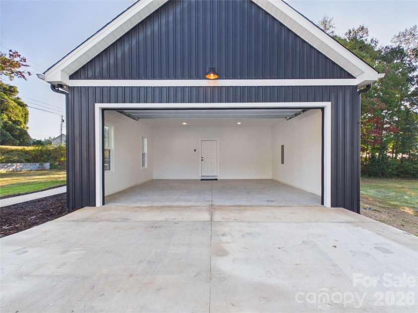 311 Falls Avenue, Granite Falls, NC 28630.  MLS# CAR4434064, YatesRealty ID 56352. 