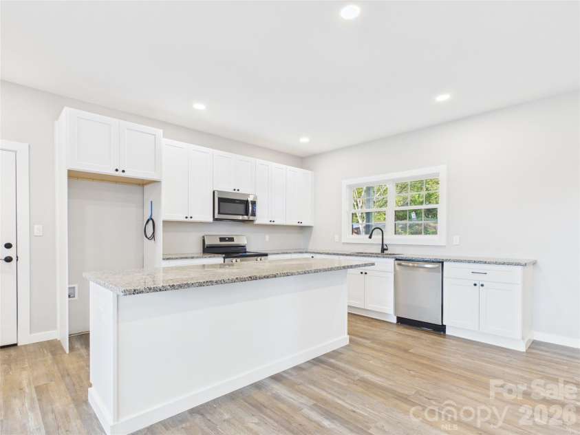 311 Falls Avenue, Granite Falls, NC 28630.  MLS# CAR4434064, YatesRealty ID 56352. 