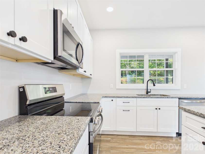 311 Falls Avenue, Granite Falls, NC 28630.  MLS# CAR4434064, YatesRealty ID 56352. 