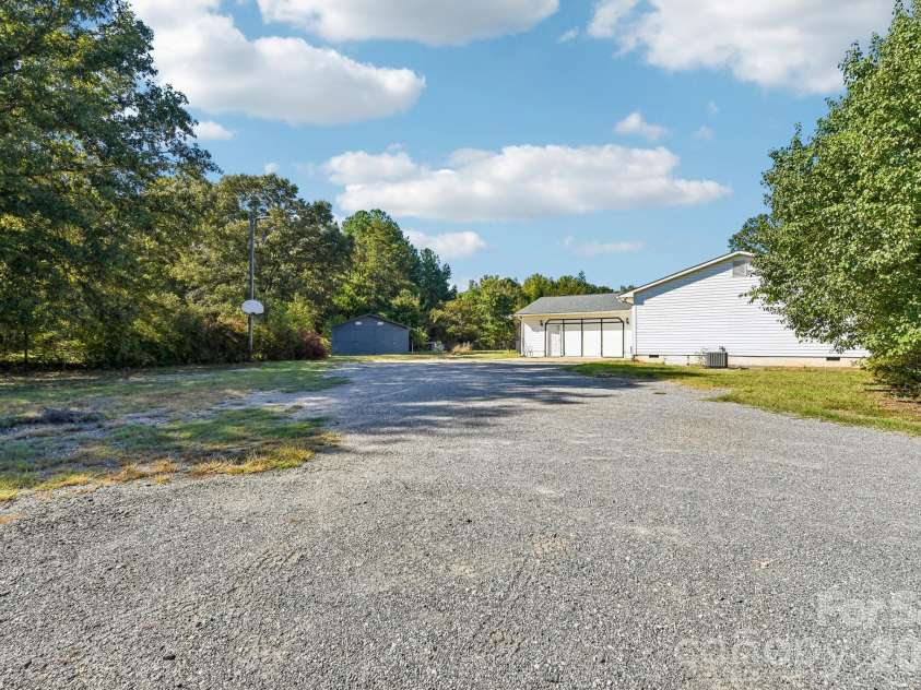 1260 Russell Road, Rock Hill, SC 29732.  MLS# CAR4434171, YatesRealty ID 56353. 