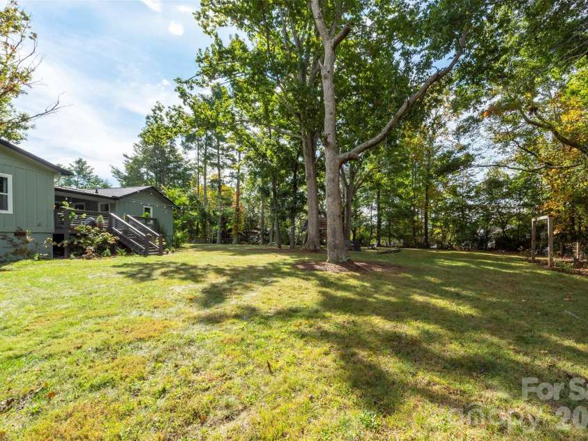 420 Old Haw Creek Road, Asheville, NC 28805.  MLS# CAR4433205, YatesRealty ID 56355. 
