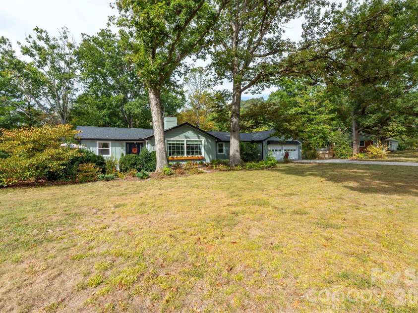 420 Old Haw Creek Road, Asheville, NC 28805.  MLS# CAR4433205, YatesRealty ID 56355. 