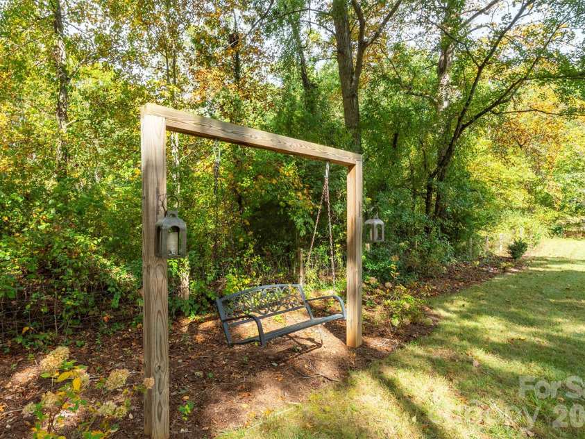 420 Old Haw Creek Road, Asheville, NC 28805.  MLS# CAR4433205, YatesRealty ID 56355. 