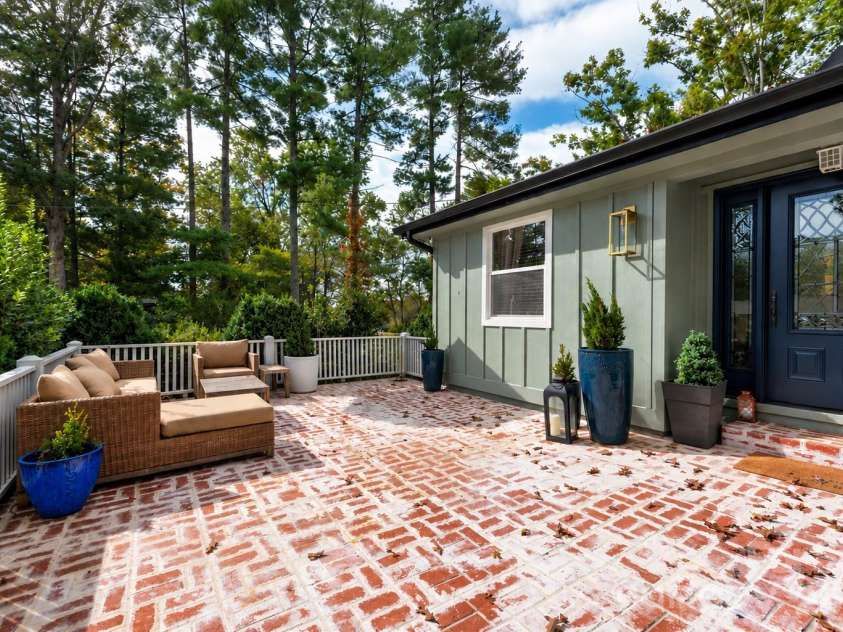 420 Old Haw Creek Road, Asheville, NC 28805.  MLS# CAR4433205, YatesRealty ID 56355. 