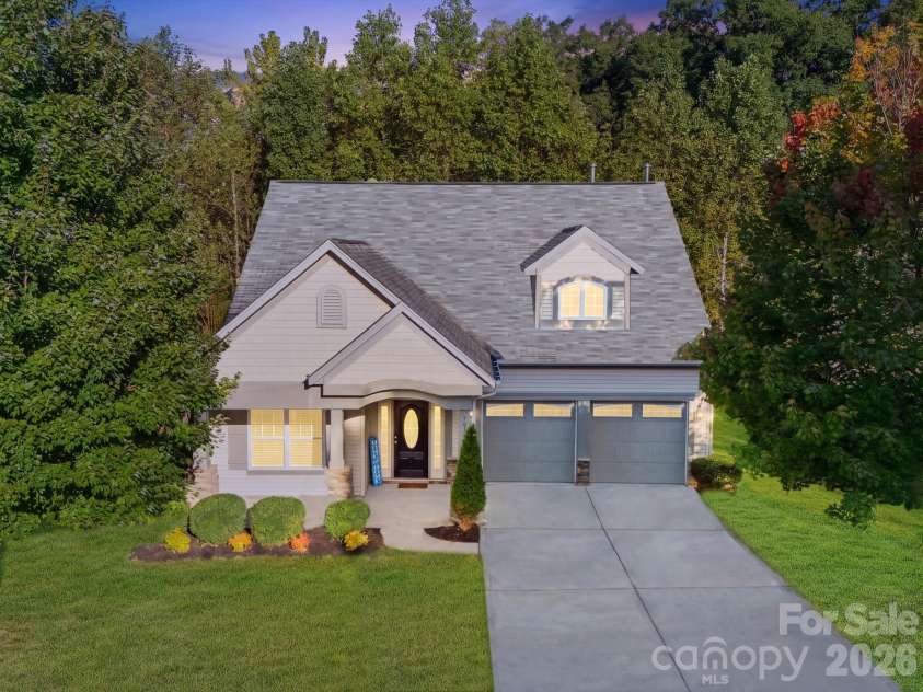 15110 Reminisce Lane, Charlotte, NC 28278.  MLS# CAR4434079, YatesRealty ID 56357. 