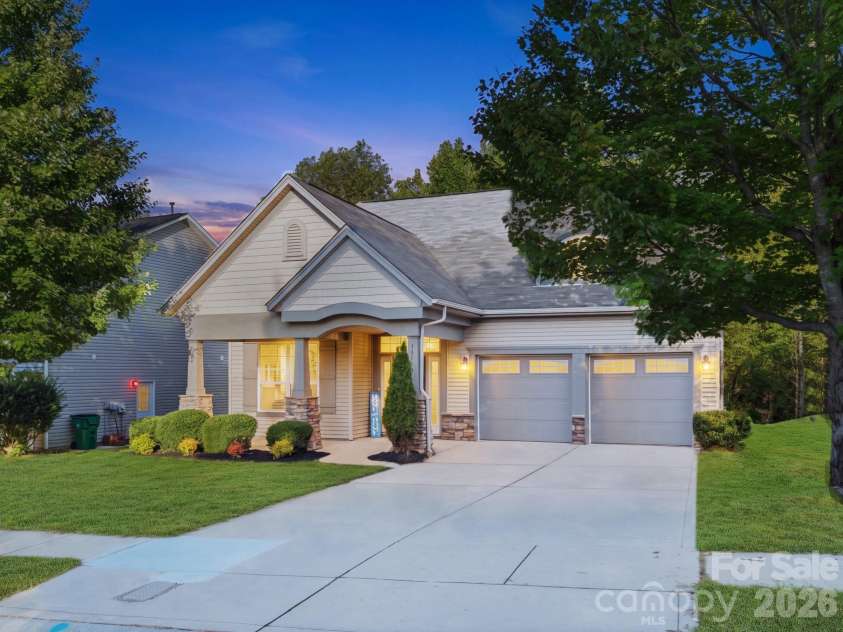 15110 Reminisce Lane, Charlotte, NC 28278.  MLS# CAR4434079, YatesRealty ID 56357. 