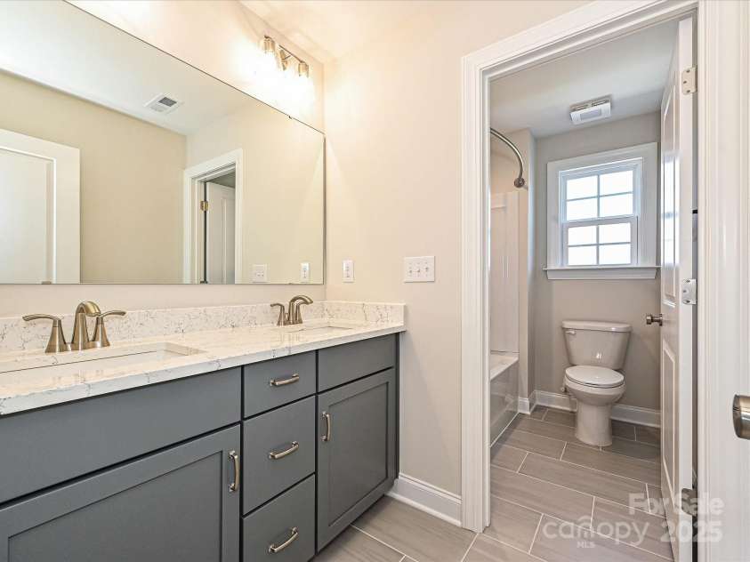 119 Tonbridge Way, Mooresville, NC 28115.  MLS# CAR4264354, YatesRealty ID 5636. Bath 2