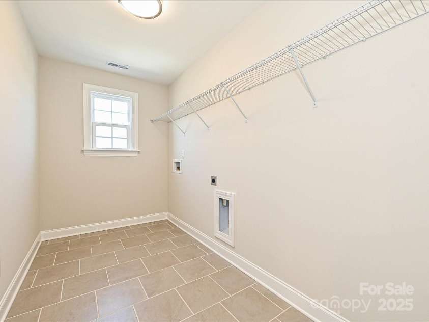 119 Tonbridge Way, Mooresville, NC 28115.  MLS# CAR4264354, YatesRealty ID 5636. Laundry Room