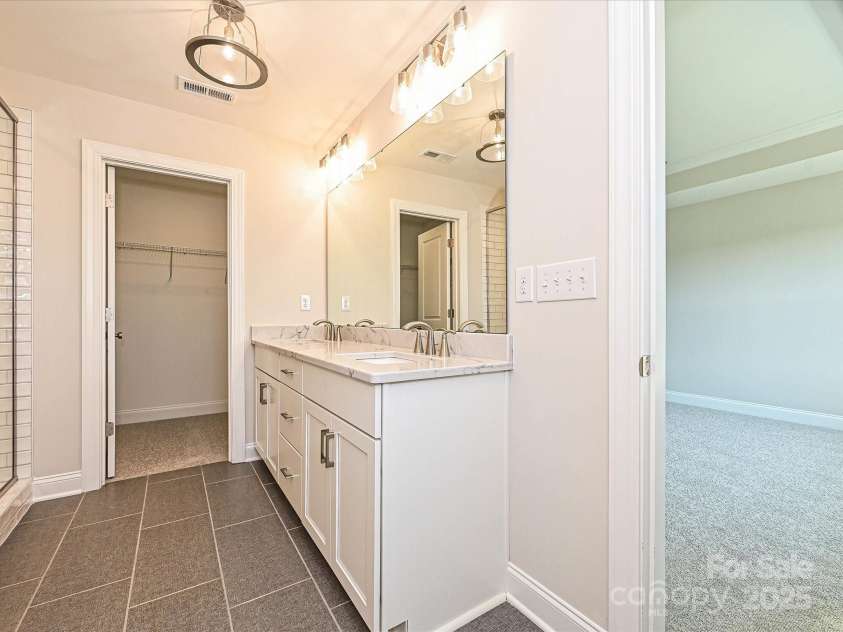 119 Tonbridge Way, Mooresville, NC 28115.  MLS# CAR4264354, YatesRealty ID 5636. Premier Bath