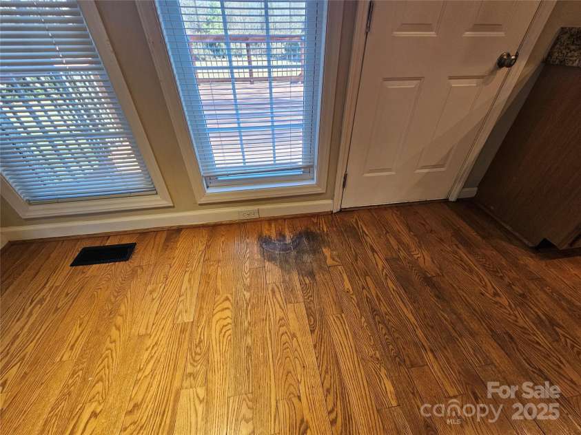 159 Gibbs Road, Mooresville, NC 28117.  MLS# CAR4223801, YatesRealty ID 5636. 