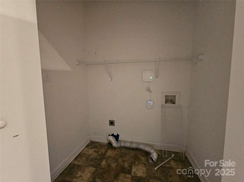 159 Gibbs Road, Mooresville, NC 28117.  MLS# CAR4223801, YatesRealty ID 5636. 