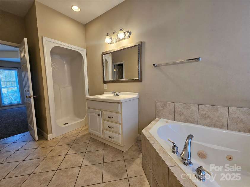 159 Gibbs Road, Mooresville, NC 28117.  MLS# CAR4223801, YatesRealty ID 5636. 