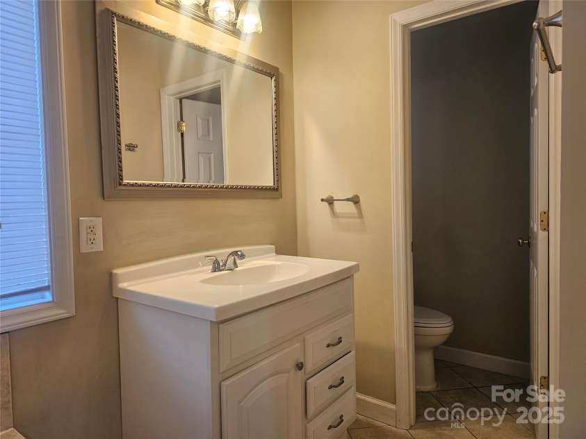 159 Gibbs Road, Mooresville, NC 28117.  MLS# CAR4223801, YatesRealty ID 5636. 