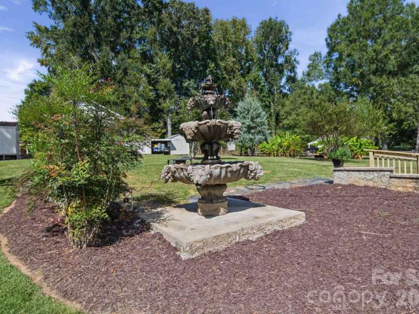 7301 Pine Lake Lane, Mint Hill, NC 28227.  MLS# CAR4434053, YatesRealty ID 56360. 