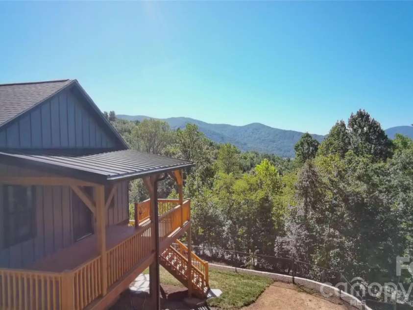 9 Nellie Bell Lane, Swannanoa, NC 28778.  MLS# CAR4411814, YatesRealty ID 56361. 