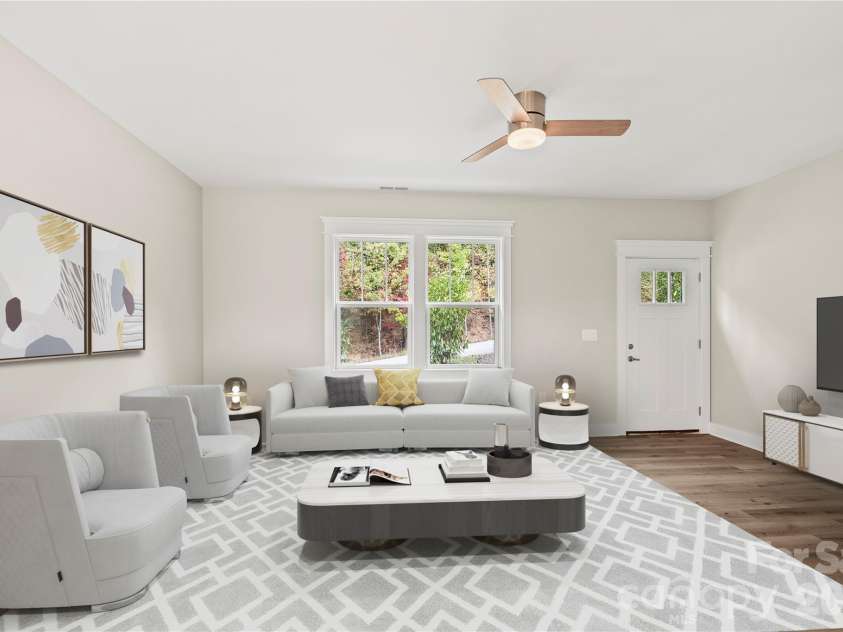 9 Nellie Bell Lane, Swannanoa, NC 28778.  MLS# CAR4411814, YatesRealty ID 56361. 