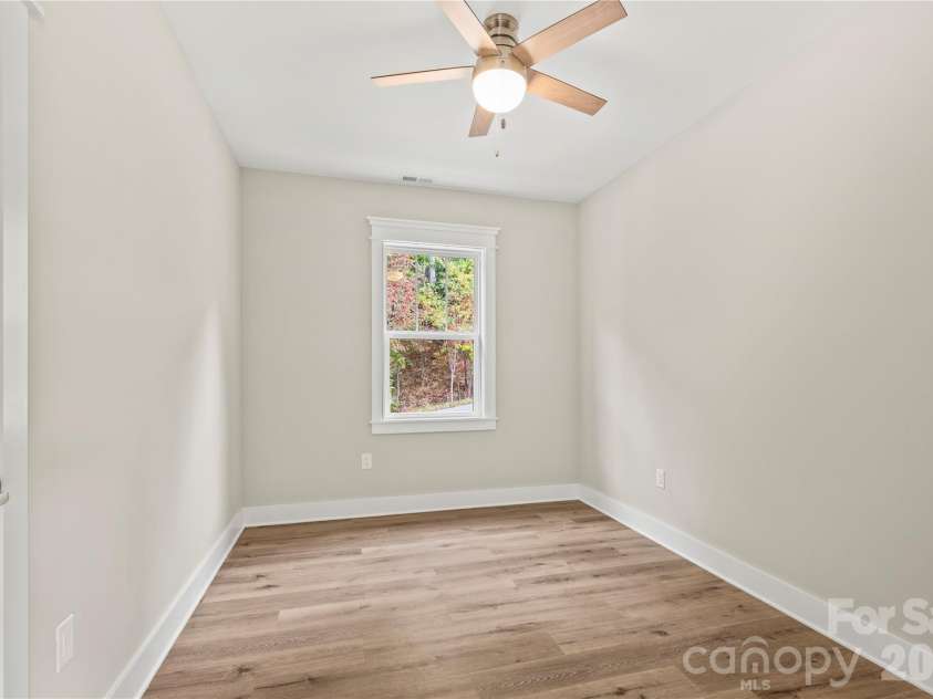 9 Nellie Bell Lane, Swannanoa, NC 28778.  MLS# CAR4411814, YatesRealty ID 56361. Office on main