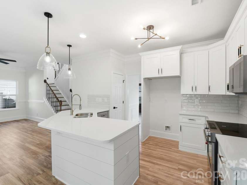 519 Whitehead Court, Fort Mill, SC 29708.  MLS# CAR4434167, YatesRealty ID 56362. 