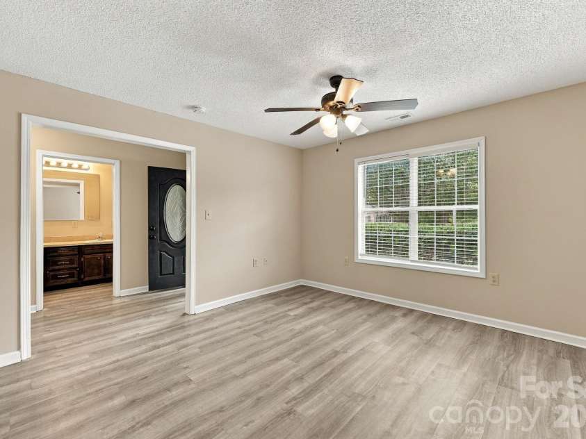 503 7th Street, Spencer, NC 28159.  MLS# CAR4434230, YatesRealty ID 56363. 