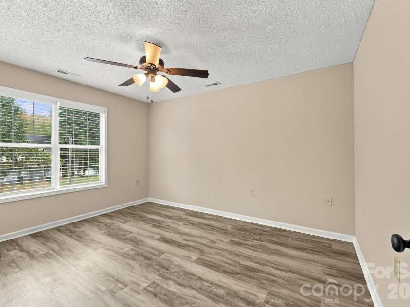 503 7th Street, Spencer, NC 28159.  MLS# CAR4434230, YatesRealty ID 56363. 