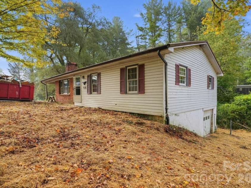 2131 Deep Ford Road, Lansing, NC 28643.  MLS# CAR4434130, YatesRealty ID 56364. 