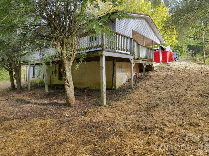 2131 Deep Ford Road, Lansing, NC 28643.  MLS# CAR4434130, YatesRealty ID 56364. 