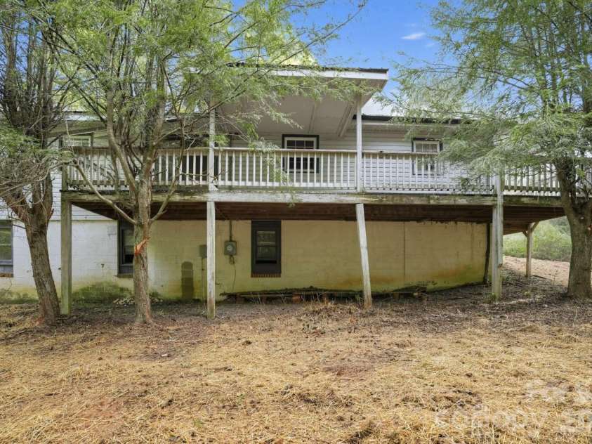 2131 Deep Ford Road, Lansing, NC 28643.  MLS# CAR4434130, YatesRealty ID 56364. 