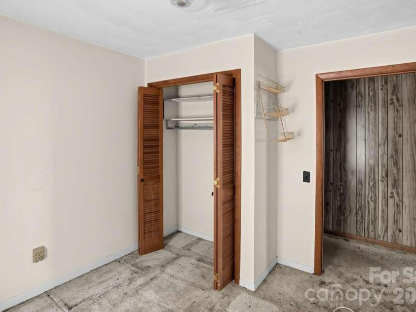 2131 Deep Ford Road, Lansing, NC 28643.  MLS# CAR4434130, YatesRealty ID 56364. 