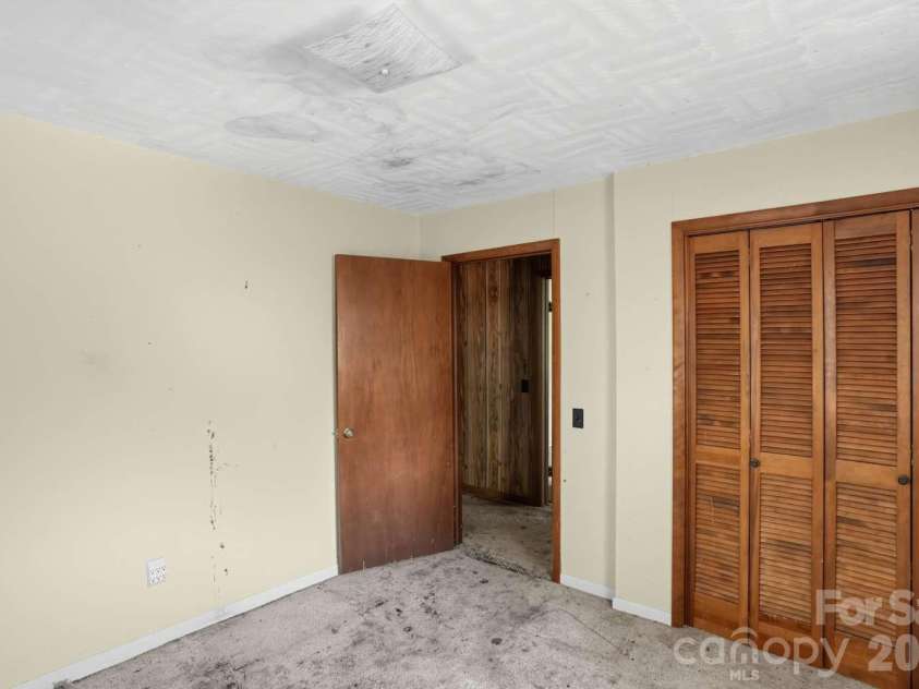 2131 Deep Ford Road, Lansing, NC 28643.  MLS# CAR4434130, YatesRealty ID 56364. 