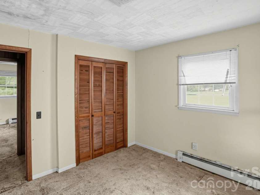 2131 Deep Ford Road, Lansing, NC 28643.  MLS# CAR4434130, YatesRealty ID 56364. 