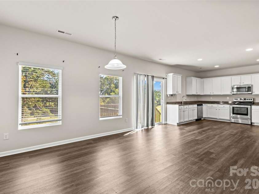 133 Sandtrap Drive, Statesville, NC 28677.  MLS# CAR4433831, YatesRealty ID 56365. 