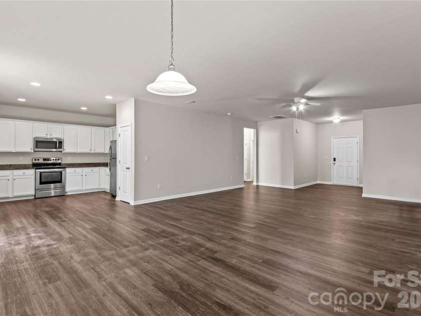133 Sandtrap Drive, Statesville, NC 28677.  MLS# CAR4433831, YatesRealty ID 56365. 
