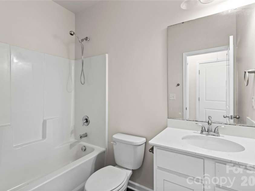 133 Sandtrap Drive, Statesville, NC 28677.  MLS# CAR4433831, YatesRealty ID 56365. 