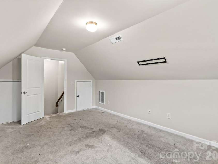 133 Sandtrap Drive, Statesville, NC 28677.  MLS# CAR4433831, YatesRealty ID 56365. 