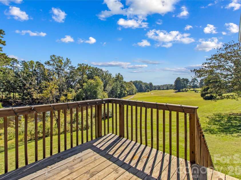 133 Sandtrap Drive, Statesville, NC 28677.  MLS# CAR4433831, YatesRealty ID 56365. 
