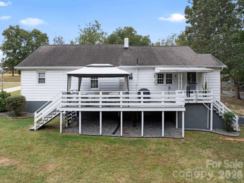 316 2nd Street, Denton, NC 27239.  MLS# CAR4434249, YatesRealty ID 56369. 