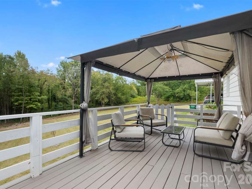 316 2nd Street, Denton, NC 27239.  MLS# CAR4434249, YatesRealty ID 56369. 