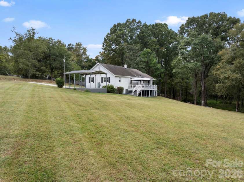 316 2nd Street, Denton, NC 27239.  MLS# CAR4434249, YatesRealty ID 56369. 