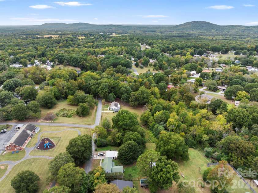 316 2nd Street, Denton, NC 27239.  MLS# CAR4434249, YatesRealty ID 56369. 