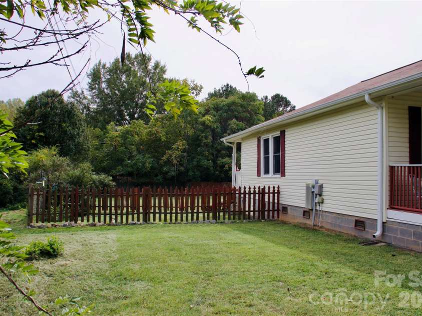 2033 Scalesville Road, Summerfield, NC 27358.  MLS# CAR4432452, YatesRealty ID 56375. 
